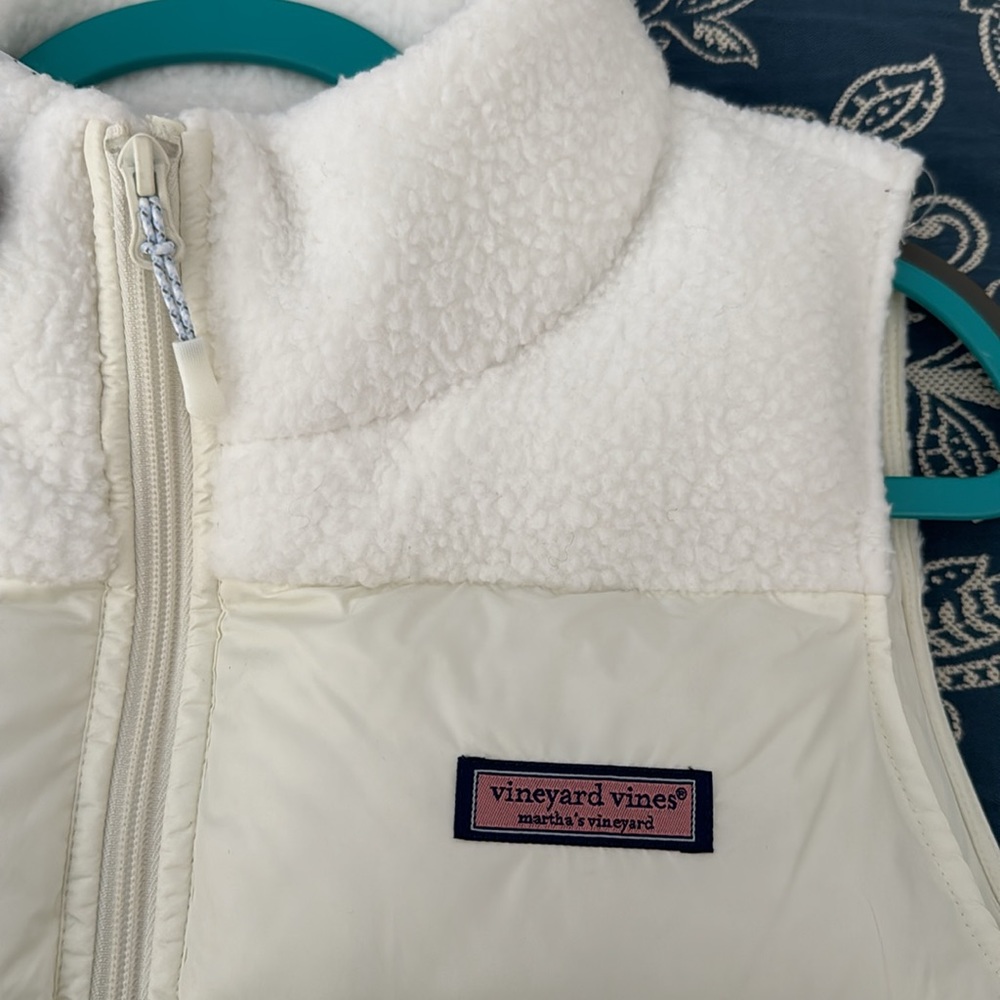 NWT VINEYARD VINES WHITE VEST - MEDIUM - Picture 4 of 13